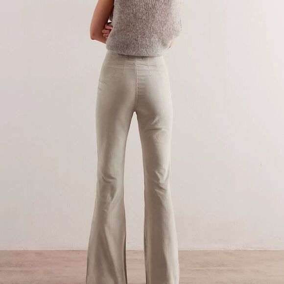 FREE PEOPLE - Jayde Seamed Corduroy Flare Pants - Picture 3 of 12